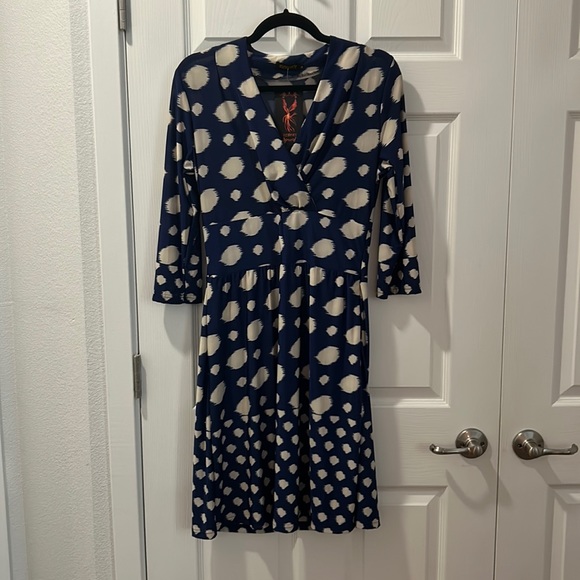 Reborn Dresses & Skirts - NWT Women’s Reborn V-neck 3/4 sleeve dress
